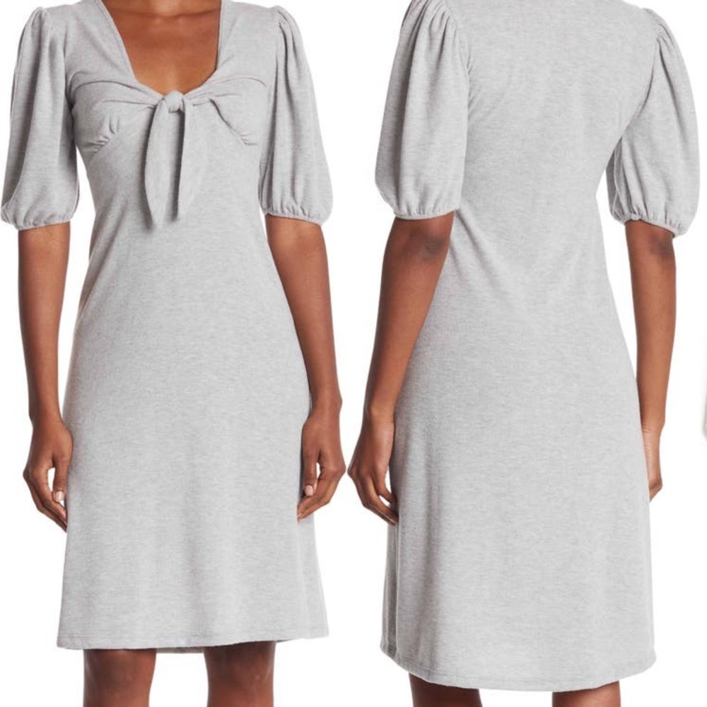 Velvet Torch tie front puff sleeve dress. Size medium.
